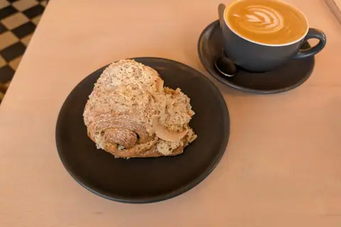Fluffy Fluffy Dessert Cafe photo 4